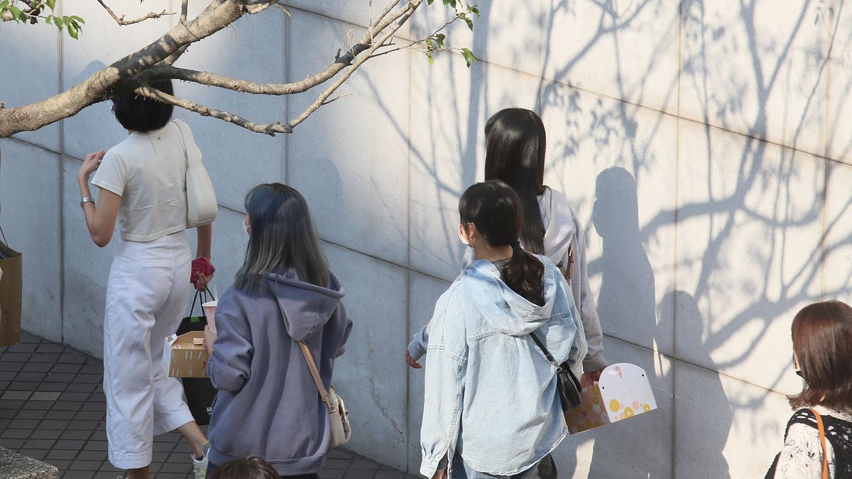 在台灣準時下班是福利嗎?民團揭「荒唐求才廣告」:小偷還錢包等你說謝謝