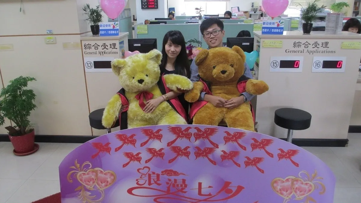 「鬼月」沒禁忌 新北19對新人七夕辦結婚登記