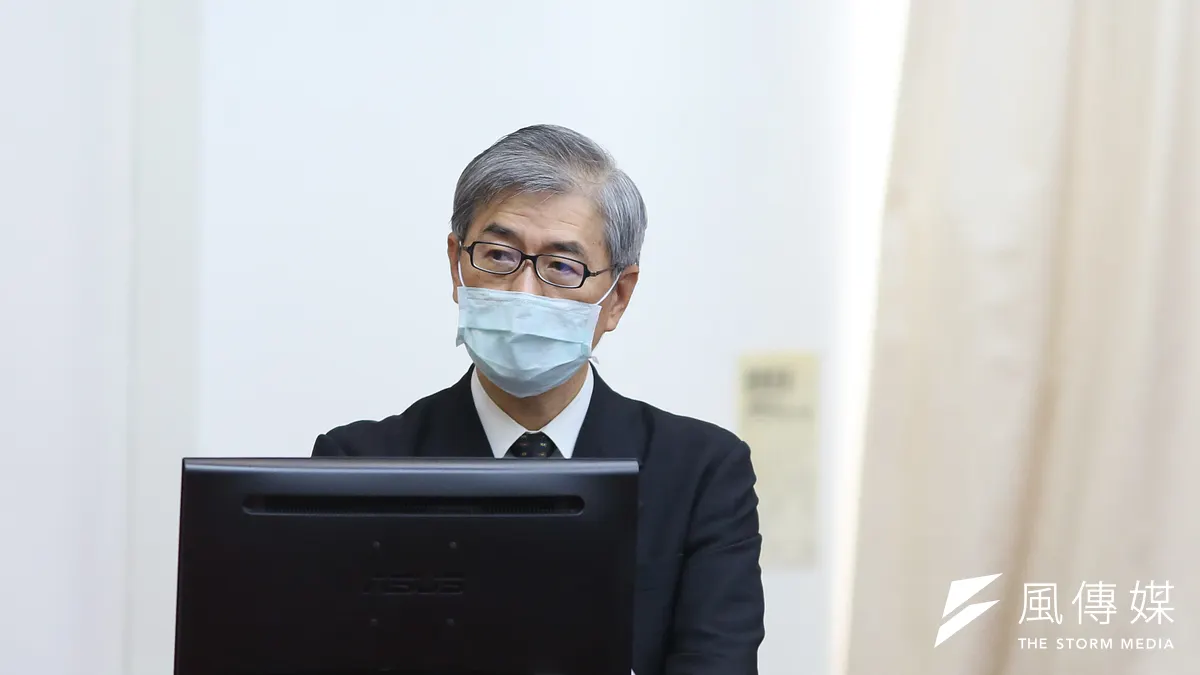 金管會主委黃天牧今天在立院備詢時表示,會了解有沒有類似康和證券的案件。強調已請康和公司陳述意見,努力針對此案在1個月內提出專案檢查報告。(柯承惠攝) 金管會主委黃天牧今天在立院備詢時表示,會了解有沒有類似康和證券的案件。強調已請康和公司陳述意見,努力針對此案在1個月內提出專案檢查報告。(柯承惠攝)