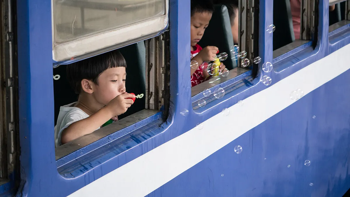 坐普通車的樂趣,就在於各站皆停,慢慢地走,讓你更能深入觀察小站特有的風情和濃郁的人情味(圖/billy1125@flickr) 坐普通車的樂趣,就在於各站皆停,慢慢地走,讓你更能深入觀察小站特有的風情和濃郁的人情味(圖/billy1125@flickr)