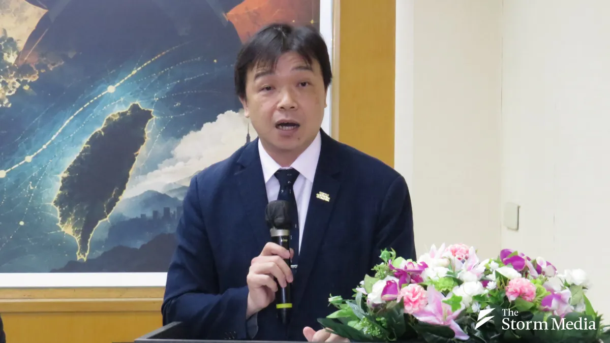 Mainland Affairs Council Deputy Minister Shen Yu-chung says Taiwan will keep stabilizing the "autonomy of cross-strait relations" as Xi Jinping heads to Washington for a September 23 to 25 state visit. (Photo by Yang Teng-kai)