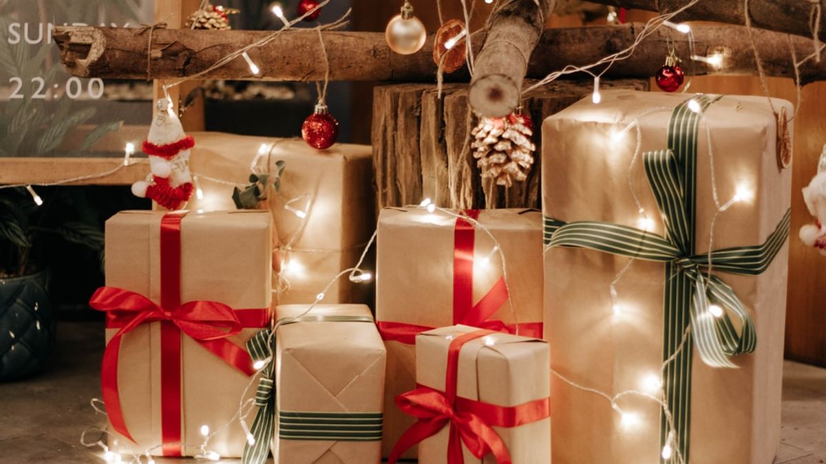 聖誕節將至,許多人最期待的就是交換禮物,到底哪些禮物是大家心目中的「人氣禮物」,哪些又是最害怕收到的「地雷禮物」呢?(示意圖/取自Unsplash) 聖誕節將至,許多人最期待的就是交換禮物,到底哪些禮物是大家心目中的「人氣禮物」,哪些又是最害怕收到的「地雷禮物」呢?(示意圖/取自Unsplash)