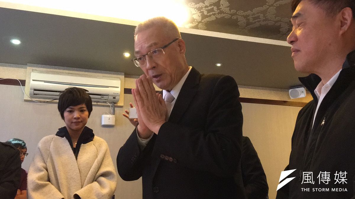 國民黨主席吳敦義提前慶祝70歲生日。(羅暐智攝) 國民黨主席吳敦義提前慶祝70歲生日。(羅暐智攝)