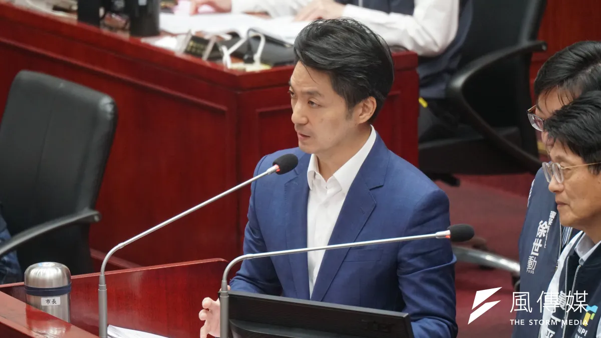 陳鳳馨認為,蔣萬安(中)支持者可能普遍以為其選情「太沒有問題」,因此降低投票意願。(資料照,蔡親傑攝)