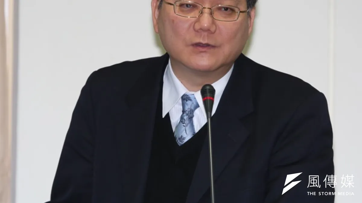 食安事件衝擊我國食品業出口,經濟部長杜紫軍今證實,擋關我國出口食品的國家從6國增加至11國。(余志偉攝)