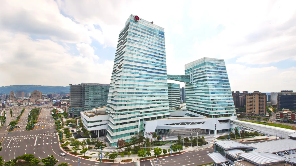 檢調偵辦中信內湖購地弊案,兩名中信金高層被裁定羈押。(取自中信金)
