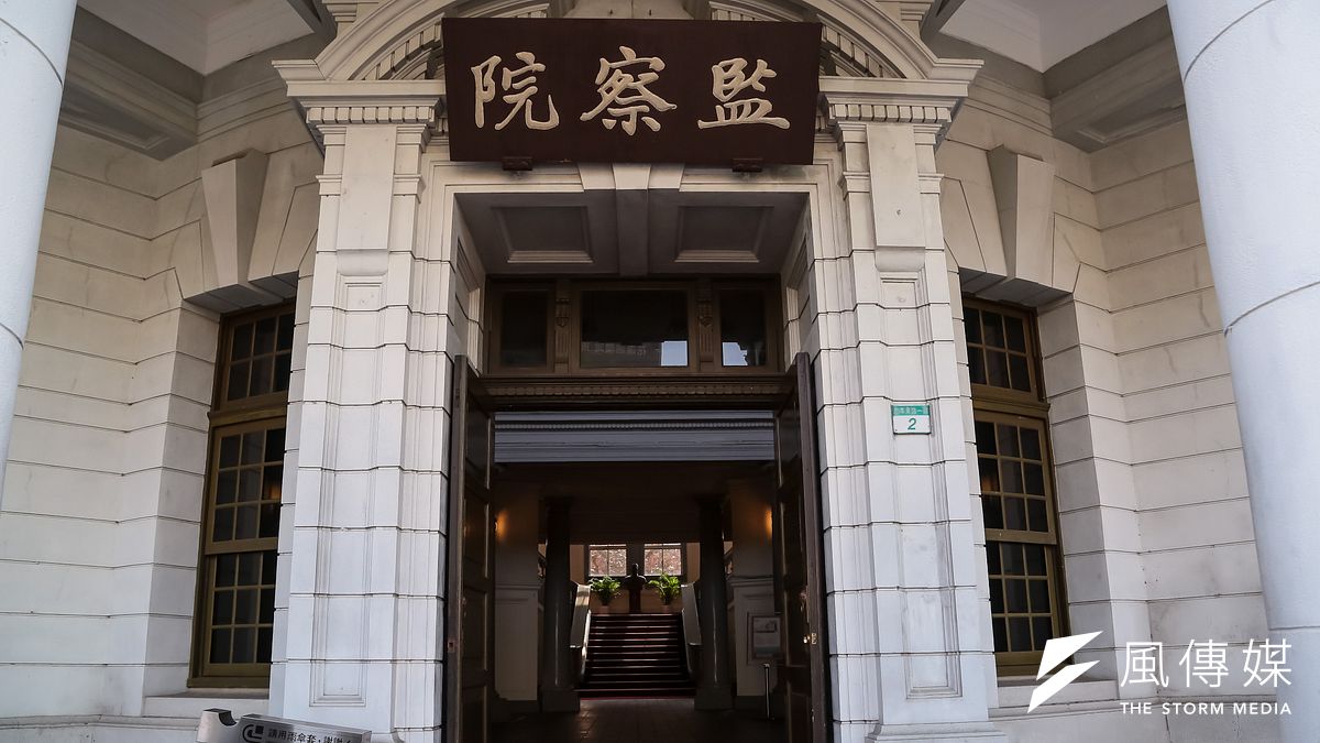 監察院調查發現,衛生福利部與內政部對於雙性人沒有任何有意義的資料統計,也沒有主動進行研究,對雙性人出生後性別登記、是否需要醫療手術等,都視而不見。監察院14日通過糾正通過監察委員的調查報告及提案,糾正衛福部及內政部。(資料照,顏麟宇攝) 監察院調查發現,衛生福利部與內政部對於雙性人沒有任何有意義的資料統計,也沒有主動進行研究,對雙性人出生後性別登記、是否需要醫療手術等,都視而不見。監察院14日通過糾正通過監察委員的調查報告及提案,糾正衛福部及內政部。(資料照,顏麟宇攝)