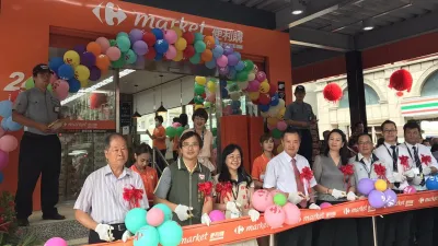桃園市第4家 家樂福便利購超市龍安店開幕
