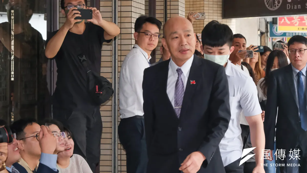 立法院長韓國瑜(見圖)11日受行政院長卓榮泰請托,邀請朝野立院黨團幹部在點水樓餐敘,但國民黨團首席副書記長王鴻薇批評,卓榮泰看起來就是沒有誠意。(資料照,劉偉宏攝)