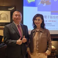 Lian Bao General Manager Tan Wei-jie (left) and Lian Bao President Tan Ming-zhu (right). (Photo by Wei Xin-yang) Lian Bao General Manager Tan Wei-jie (left) and Lian Bao President Tan Ming-zhu (right). (Photo by Wei Xin-yang)
