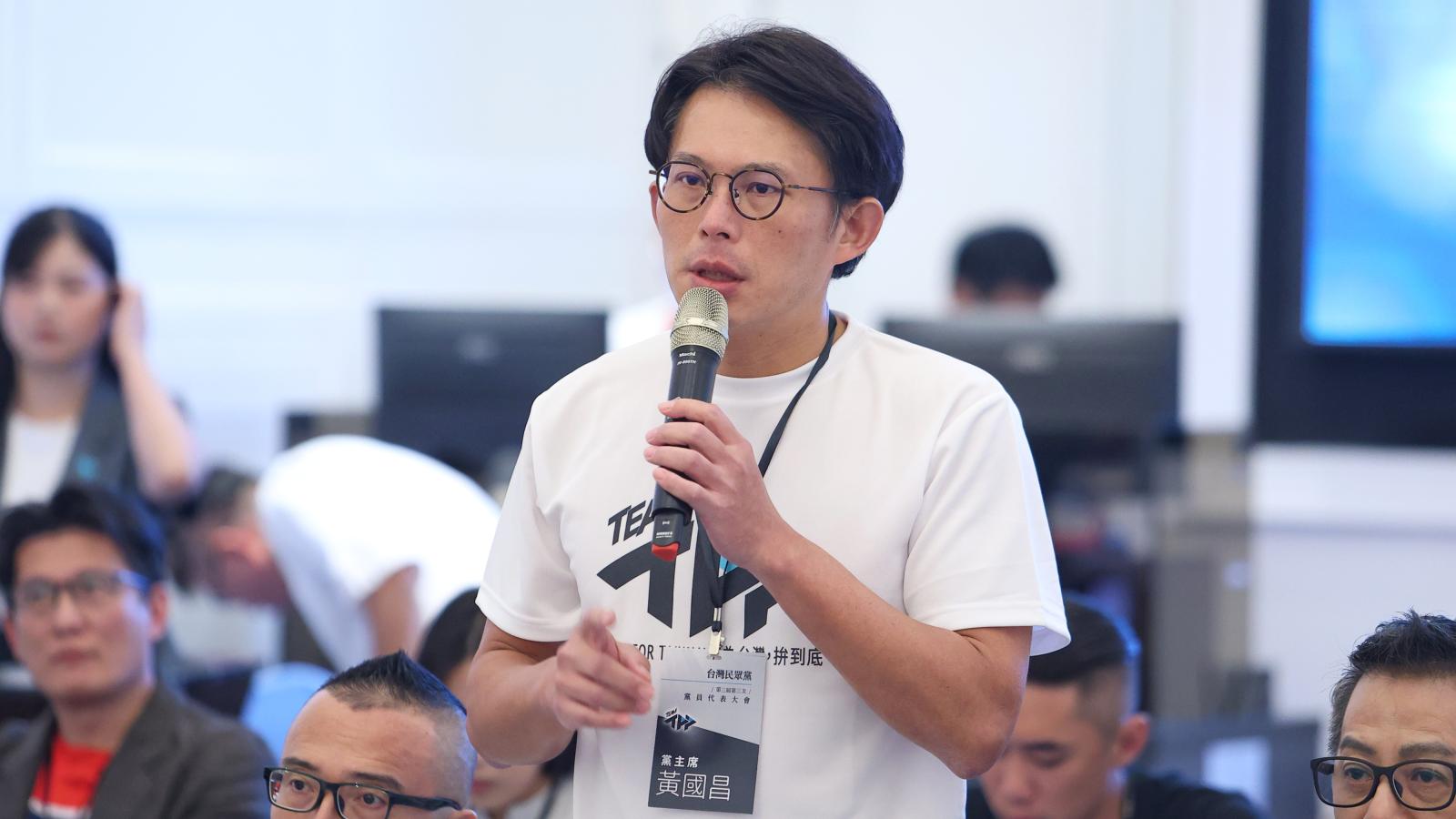 李政軒洩密案突被搜索?黃國昌轟「項莊舞劍」:綠營的案子檢調卻像睡死