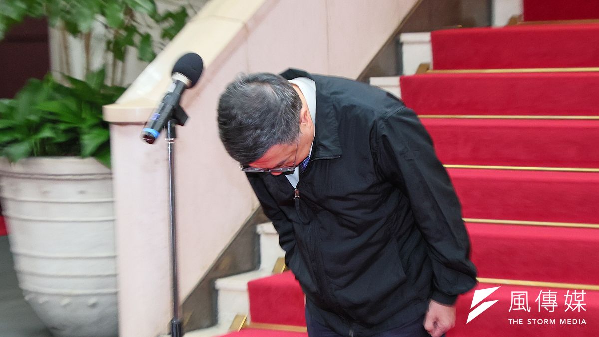 行政院長卓榮泰20日針對勞動部職場霸凌事件發表談話,並鞠躬致歉。(資料照,顏麟宇攝) 行政院長卓榮泰20日針對勞動部職場霸凌事件發表談話,並鞠躬致歉。(資料照,顏麟宇攝)