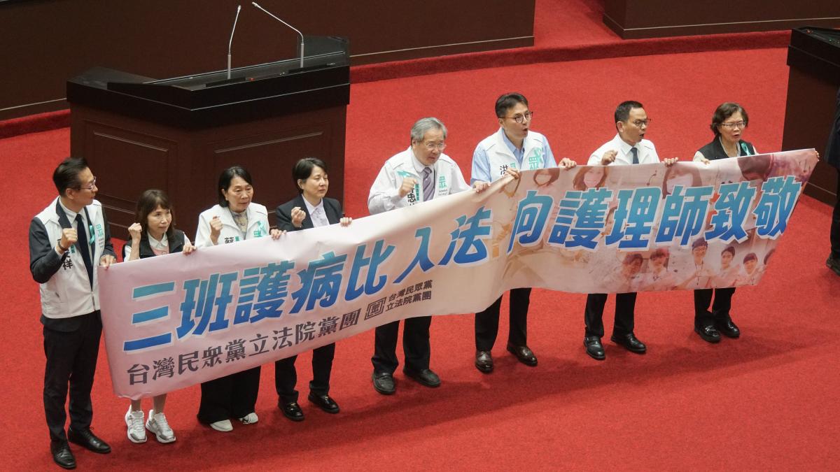 護理師1人扛22床?醫改會揭「三班護病比入法」漏洞:計算存在可操作空間