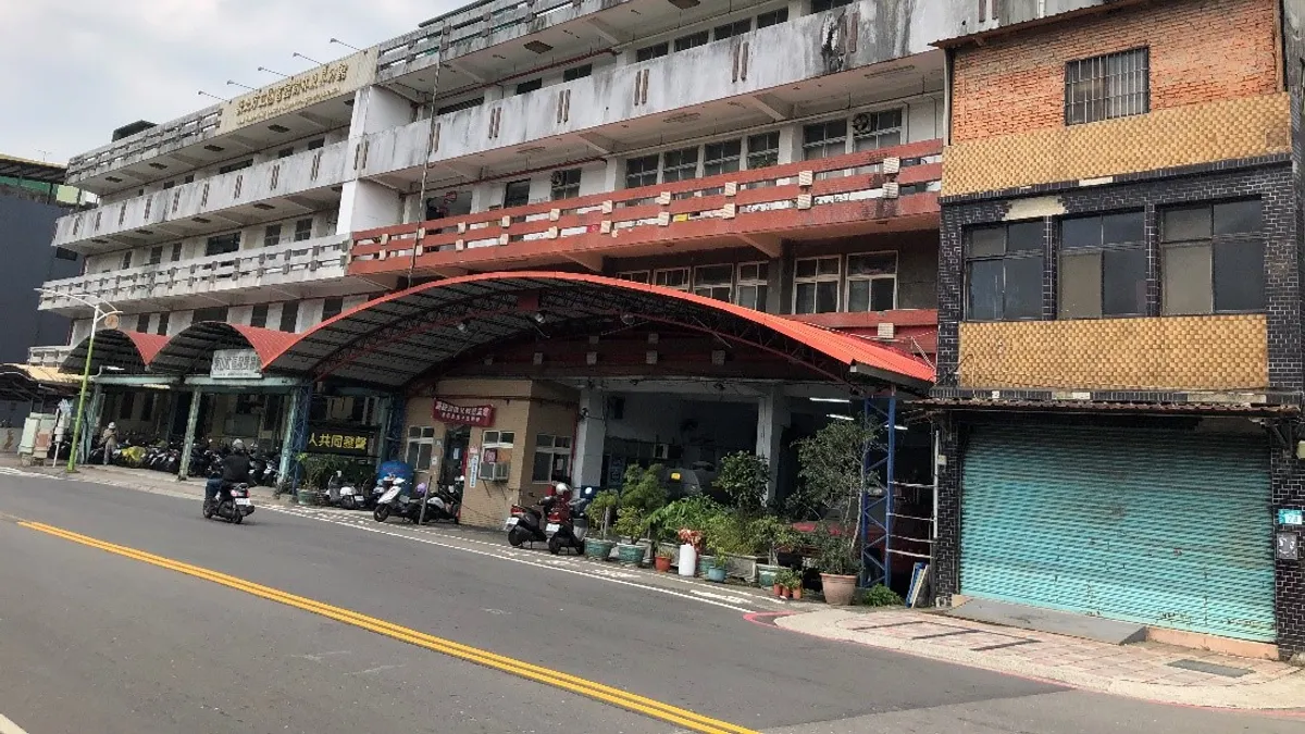 樹林中山路側公辦都更案更新前。(圖/新北市都市更新處提供) 樹林中山路側公辦都更案更新前。(圖/新北市都市更新處提供)