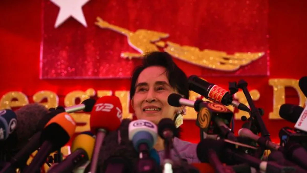 2015年的緬甸國會選舉,由翁山蘇姬領導的全國民主聯盟(NLD)大勝。(BBC中文網)