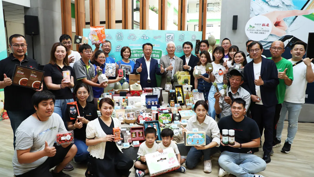 全力拓展農產外銷,嘉義優鮮香港超市設行銷專區強力曝光。(圖/嘉義縣政府提供)