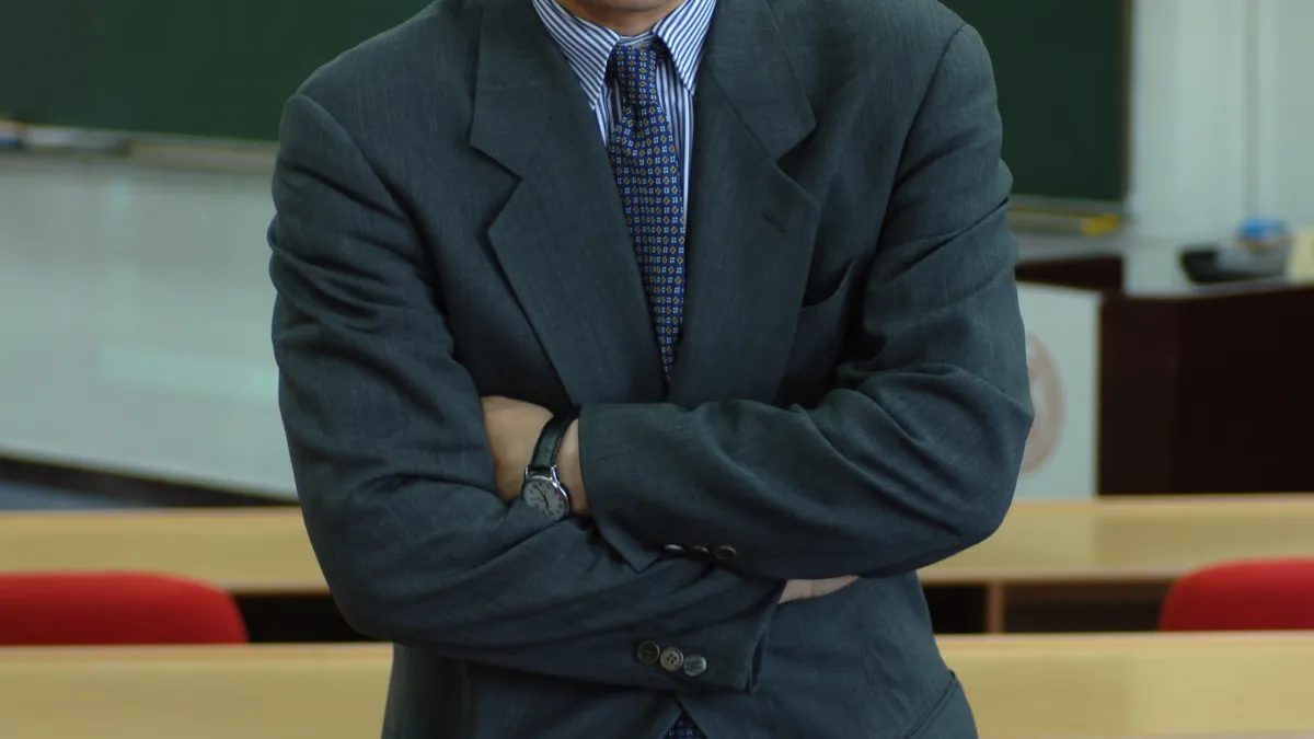 針對美中經濟龍頭爭霸戰,麻省理工史隆管理學院前副院長、時代基金會講座教授黃亞生指出,中國的人均GDP比起發達國家還差得遠。 (黃亞生提供)