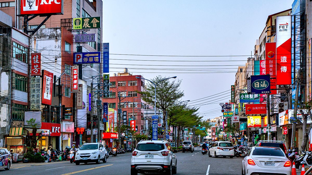 沙鹿目前已有4大商圈機能發展成熟,成為購屋潮西移的首選地段。(圖/鴻豫建設提供) 沙鹿目前已有4大商圈機能發展成熟,成為購屋潮西移的首選地段。(圖/鴻豫建設提供)