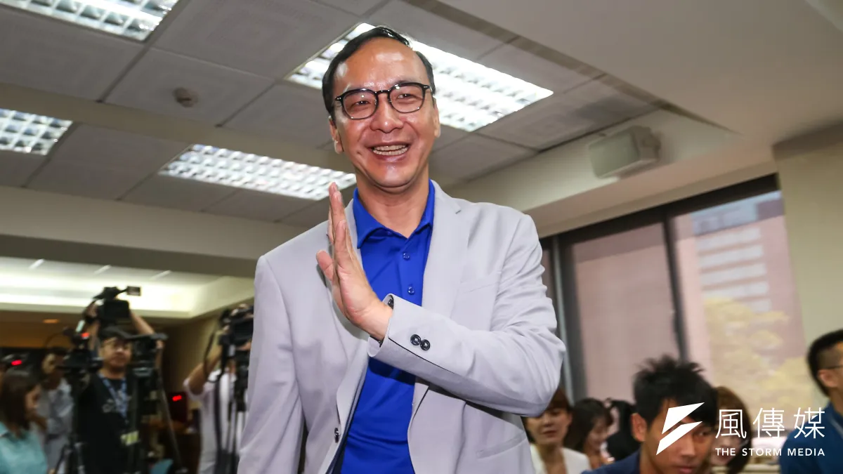 國民黨總統初選參選人郭台銘近日頻頻砲打黨中央,同為參選人的朱立倫(見圖)11日說,不能用情緒帶領台灣。(資料照,顏麟宇攝)
