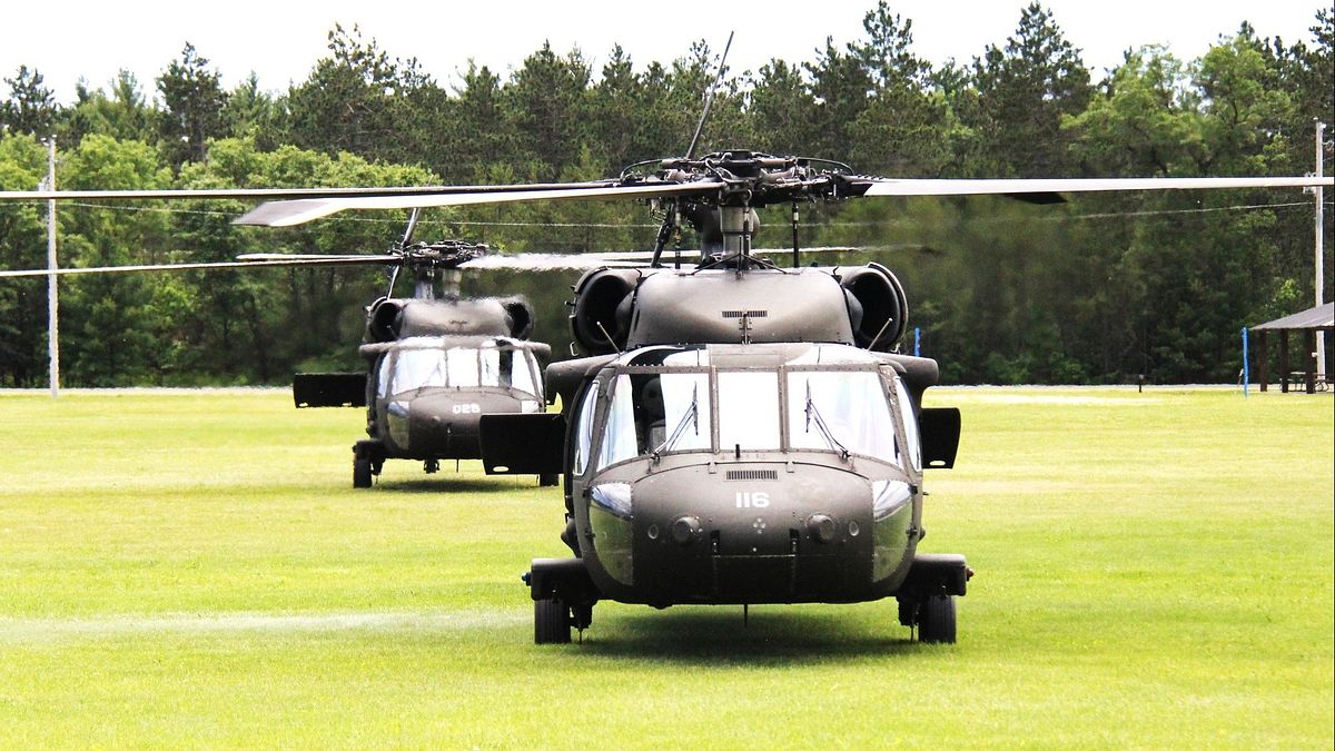 被企業當盤子削?美陸軍部長抱怨:黑鷹零件成本不到500,軍方卻得用140萬購買