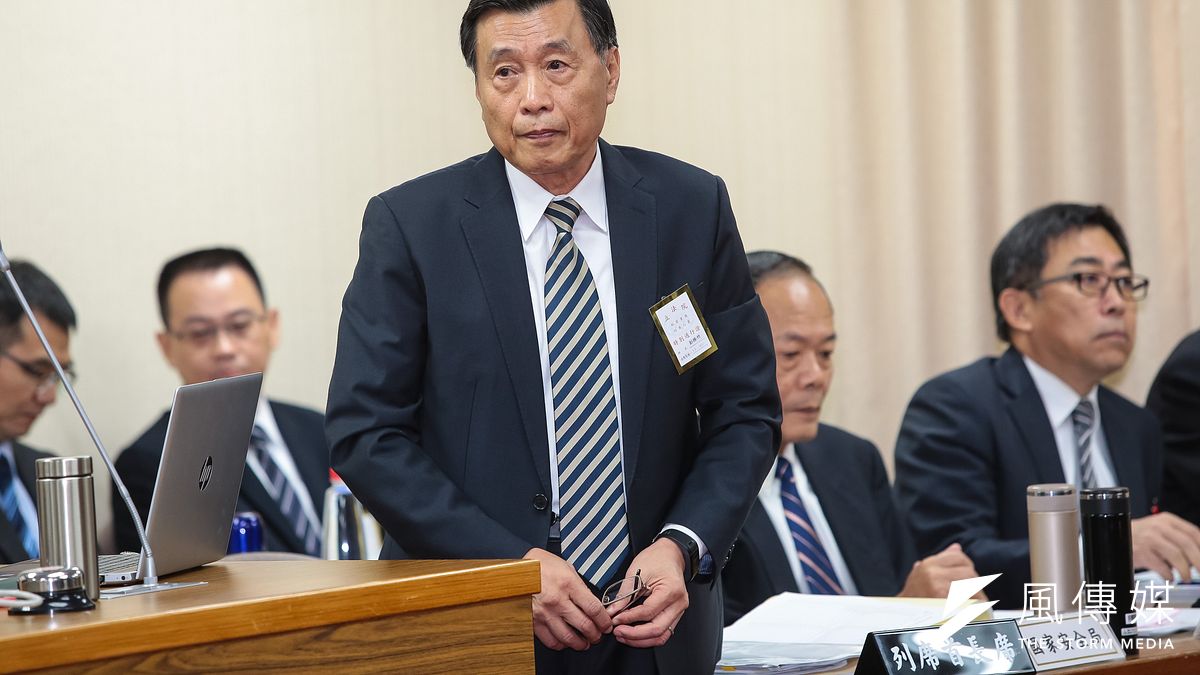 總統出訪卻發生侍衛室夾帶香菸情事,國安局長彭勝竹是否受波及,頗受矚目。(資料照片,顏麟宇攝) 總統出訪卻發生侍衛室夾帶香菸情事,國安局長彭勝竹是否受波及,頗受矚目。(資料照片,顏麟宇攝)