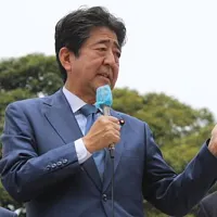 日本前首相安倍晋三が2022年7月に街頭で選挙活動中に銃撃され死亡した。(資料写真、安倍晋三のX(旧twitter)より) 日本前首相安倍晋三が2022年7月に街頭で選挙活動中に銃撃され死亡した。(資料写真、安倍晋三のX(旧twitter)より)