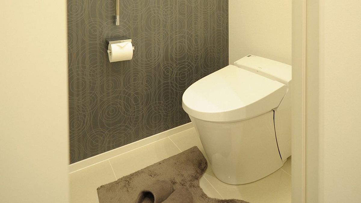 網友開罵國內旅遊的旅館不附上室內拖鞋。(示意圖/取自Unsplash ) 網友開罵國內旅遊的旅館不附上室內拖鞋。(示意圖/取自Unsplash )