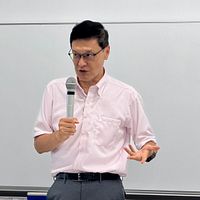 早稲田大学で講演する政治大学の石原忠浩副教授。罷免によって政治の行き詰まりが解消されるとは限らず、むしろ対立の激化を招く可能性があると指摘した。(写真/黄信維撮影) 早稲田大学で講演する政治大学の石原忠浩副教授。罷免によって政治の行き詰まりが解消されるとは限らず、むしろ対立の激化を招く可能性があると指摘した。(写真/黄信維撮影)