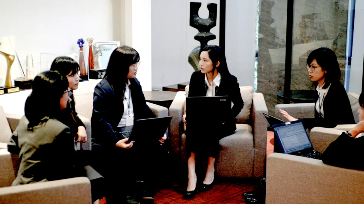 信義房屋職場平權 女力成就不凡(圖/信義房屋提供) 信義房屋職場平權 女力成就不凡(圖/信義房屋提供)