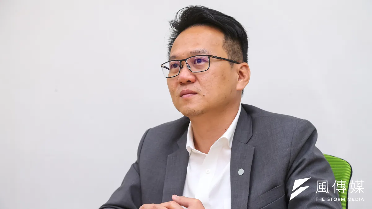 立法院社福衛環委員會6日初審「公共衛生師法」草案,在休息時間民進黨立委莊競程(見圖)的助理突然對同是民進黨立委邱泰源爆粗口,並丟文件、罵髒話。對此,莊競程晚間發布新聞稿道歉。(資料照,顏麟宇攝)