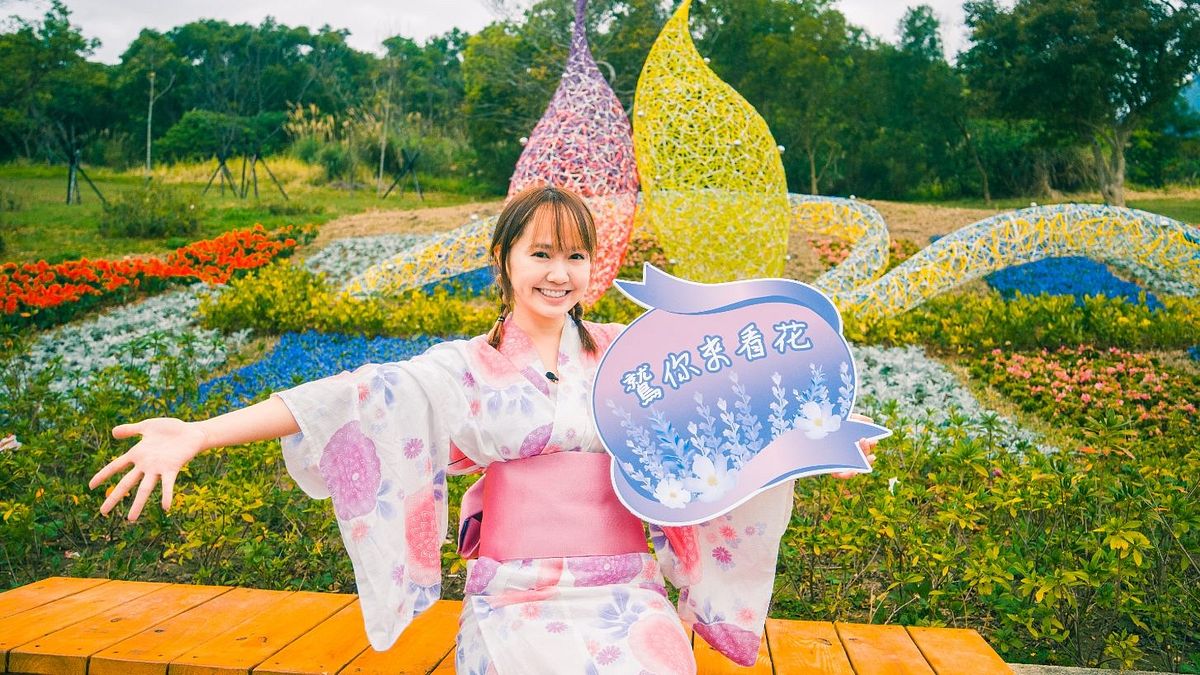 北投三層崎花海特別加入1萬4千多盆的薰衣草,打造「台版富良野」的氛圍,公園處邀請元氣少女mana醬代言推薦。(台北市政府提供) 北投三層崎花海特別加入1萬4千多盆的薰衣草,打造「台版富良野」的氛圍,公園處邀請元氣少女mana醬代言推薦。(台北市政府提供)