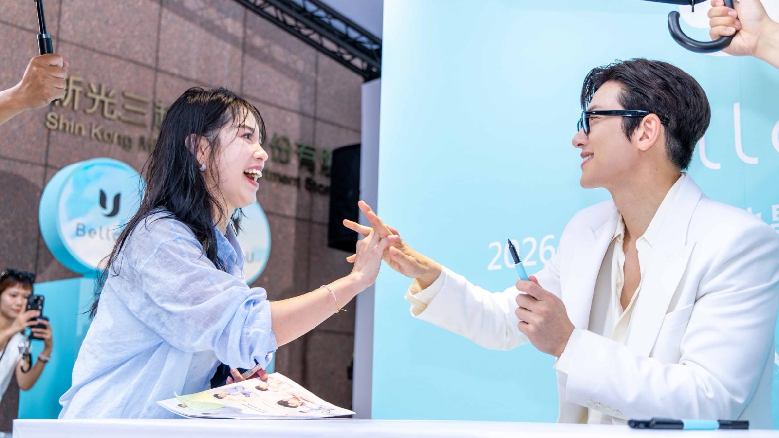 韓星旋風來台!憶與媽媽遊台灣美好時光 驚喜預告「下一站高雄」