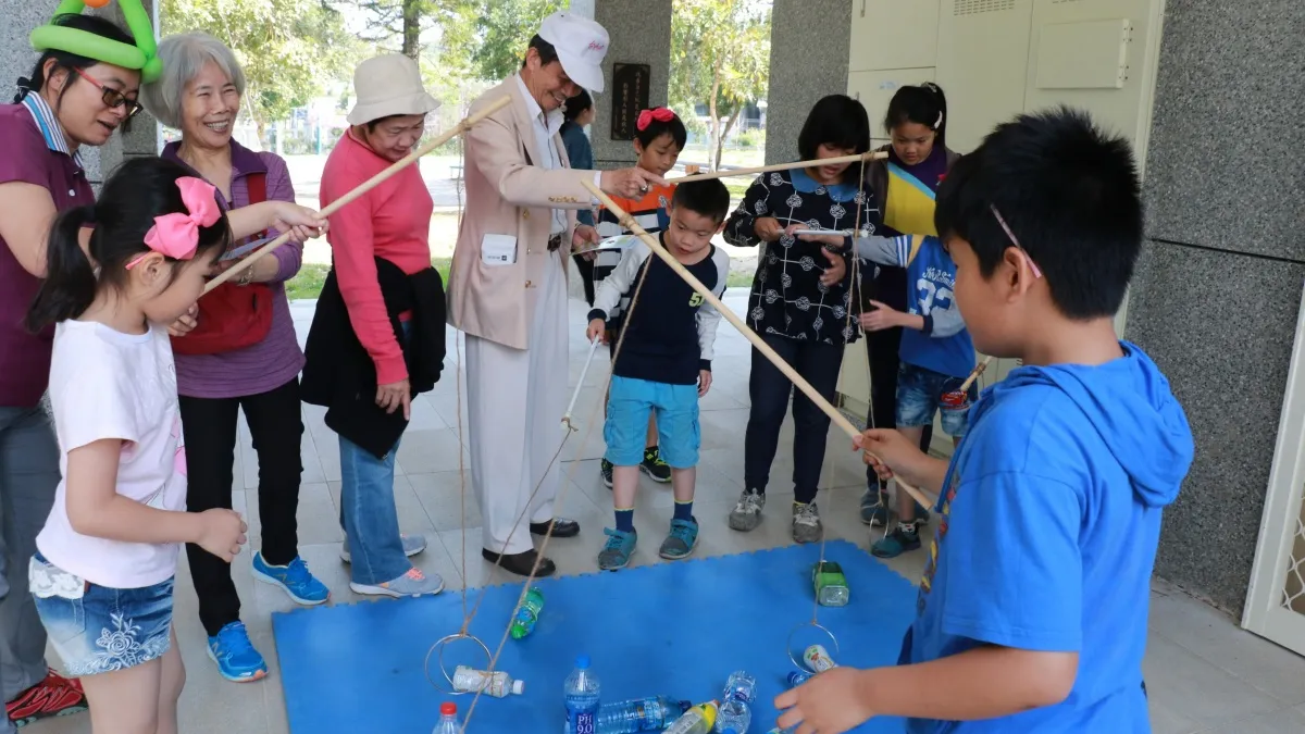 老幼共學歡樂多 鼓勵長輩走出戶外快樂學習