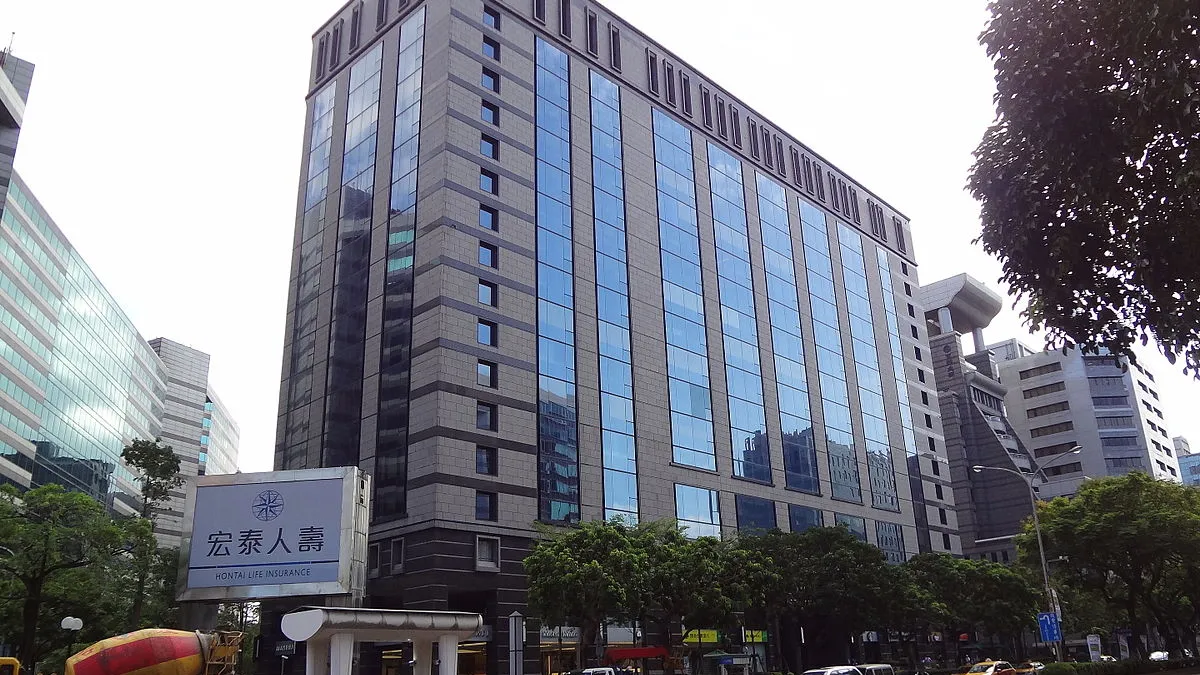 宏泰集團旗下的公開發行公司,投資公司之間又彼此交叉投資,形成一個綿密的控股架構。(取自維基百科,Solomon203/CC BY 4.0)