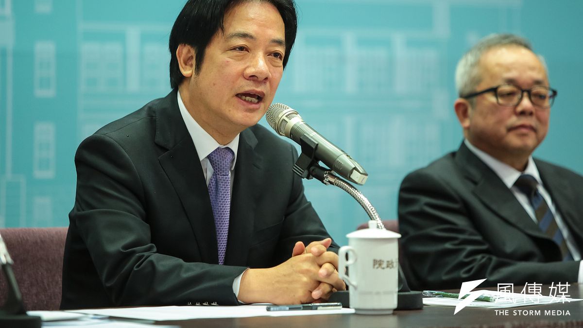 行政院長賴清德21日前往中央流行疫情指揮中心視察,並聽取防疫團隊簡報。(資料照,顏麟宇攝) 行政院長賴清德21日前往中央流行疫情指揮中心視察,並聽取防疫團隊簡報。(資料照,顏麟宇攝)