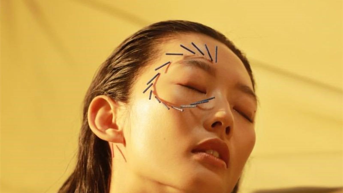 中醫美顏品牌「巧絲顏」與「針織女王」潘怡良攜手合作,以一根針展現「美」的無限可能。(圖/廠商提供) 中醫美顏品牌「巧絲顏」與「針織女王」潘怡良攜手合作,以一根針展現「美」的無限可能。(圖/廠商提供)