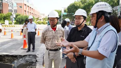 新竹縣府工務處18日一早邀集中華民國大地工程技師公會,到建案現場勘查。(圖/新竹縣政府提供)