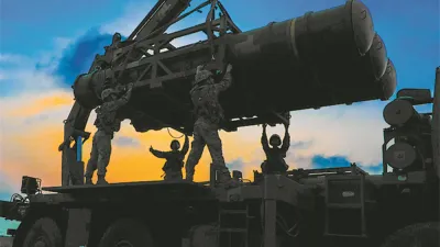 解放軍的飛彈部隊正在進行演練。(中國軍網)