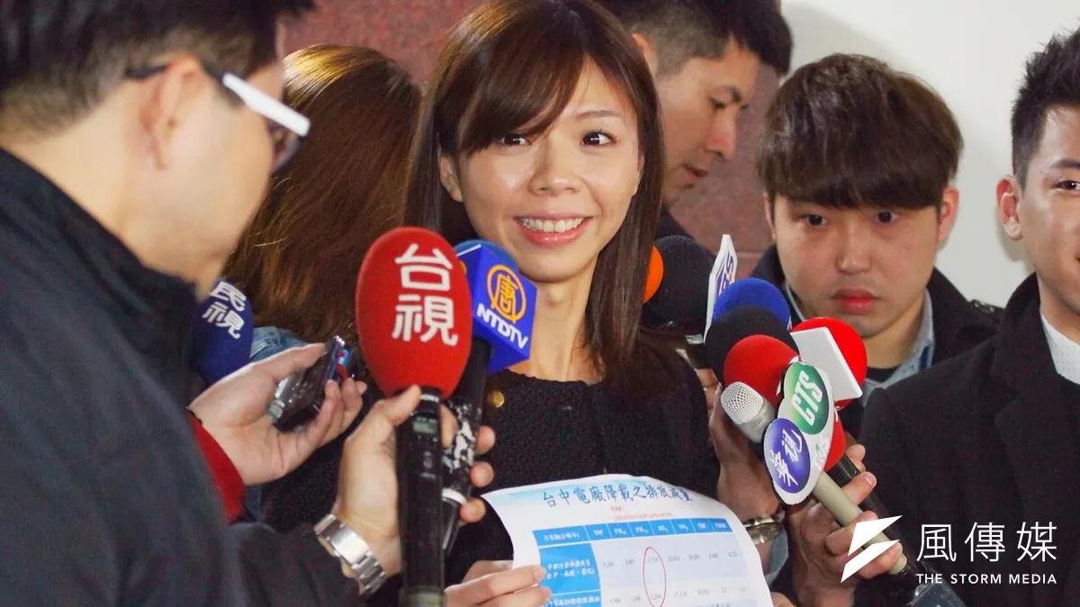 時代力量立委洪慈庸回應中部空汙問題以及黃士修質疑。(曾原信攝) 時代力量立委洪慈庸回應中部空汙問題以及黃士修質疑。(曾原信攝)