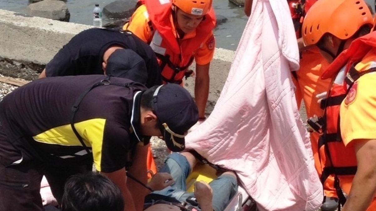 未及時察覺海水漲潮 男撿拾蛤蠣慘遭滅頂 未及時察覺海水漲潮 男撿拾蛤蠣慘遭滅頂