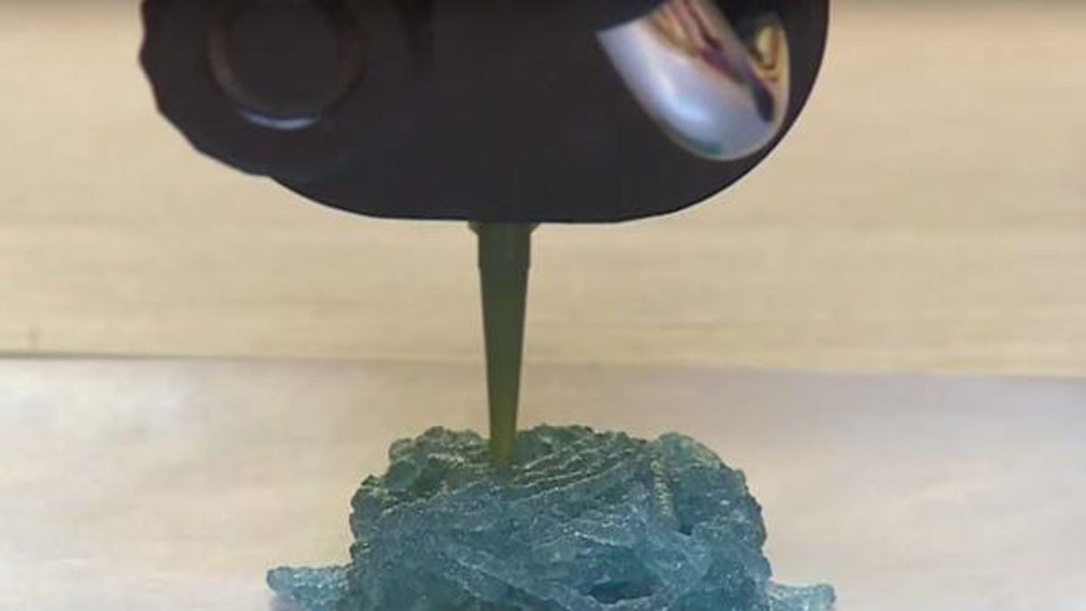 全球首批3D列印口香糖,德國生產。(取自推特) 全球首批3D列印口香糖,德國生產。(取自推特)