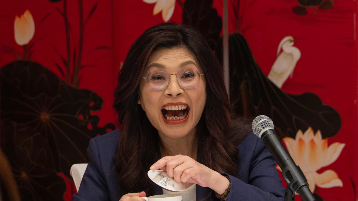 習近平国家主席との会談を終えて台湾に戻った国民党の鄭麗文主席。台湾の政治番組で中国側との友好的な交流について語った。(資料写真/AP通信)