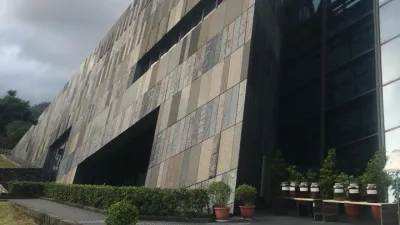爲了把展帶回家鄉台灣,展覽結果如何不是可以計算出來的,個人藝術成就死不帶去,自己心知肚明;而深入宜蘭的過程中學習到的是一輩子的資產,會傳換回藝術累積。。(取自孫采華臉書)