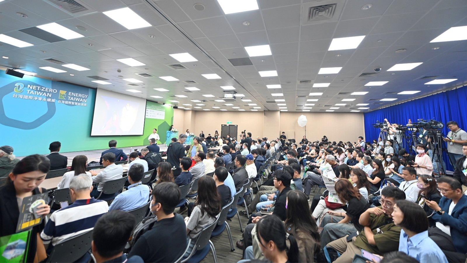 資料中心電力需求年增31%!SEMI論壇聚焦能源韌性 台電揭未來15年電網布局