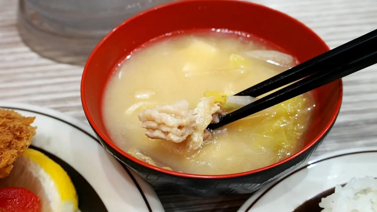 一名網友好奇發問,小吃店點哪種湯最不容易踩雷?(示意圖/取自photo-ac)