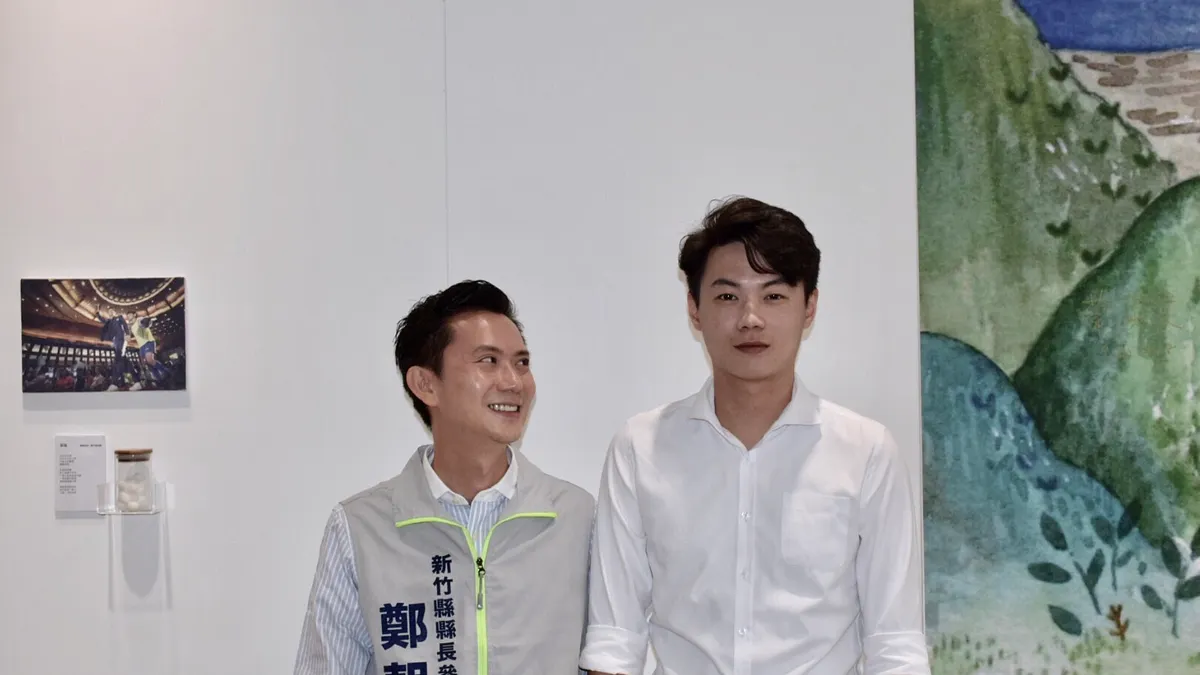 陳一霖28日與鄭朝方合影。(鄭朝方辦公室提供) 陳一霖28日與鄭朝方合影。(鄭朝方辦公室提供)