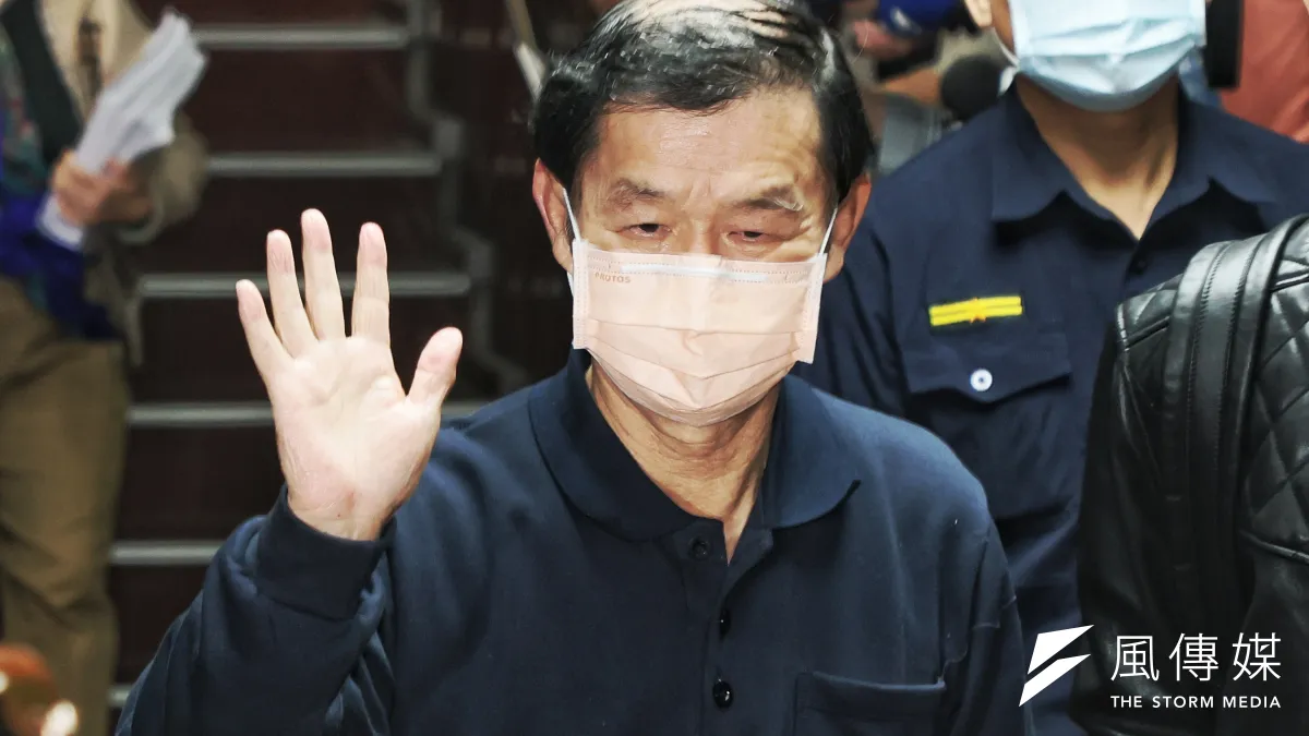 前台北市副市長彭振聲於7月1日因京華城案出庭,不料卻突然接到妻子輕生噩耗,情緒崩潰。(資料照,柯承惠攝)