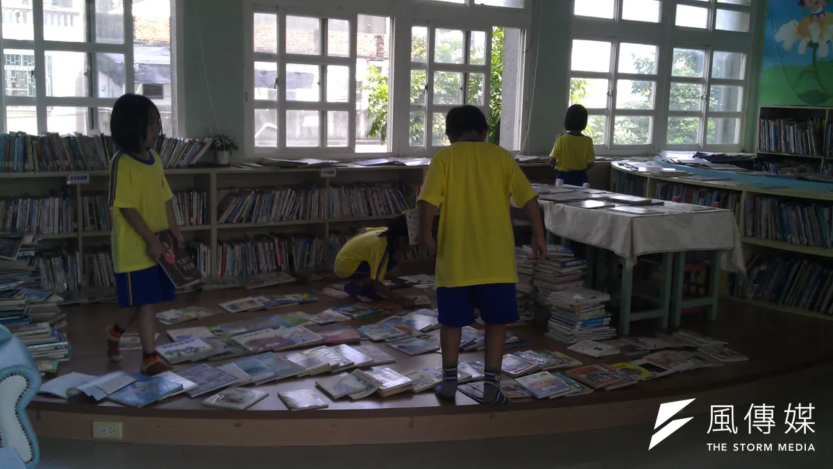 台糖串聯公司各單位募集千本二手書贈予偏鄉小學。(圖/徐炳文攝)