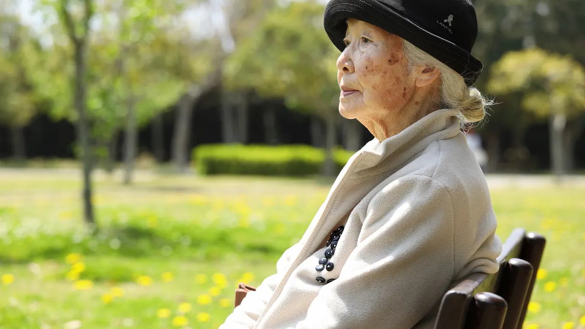72歲婦人確診短期失智後,調整飲食並每日攝取薑黃,一週內改善消化、四週後記憶力恢復。(示意圖/取自photo-ac) 72歲婦人確診短期失智後,調整飲食並每日攝取薑黃,一週內改善消化、四週後記憶力恢復。(示意圖/取自photo-ac)