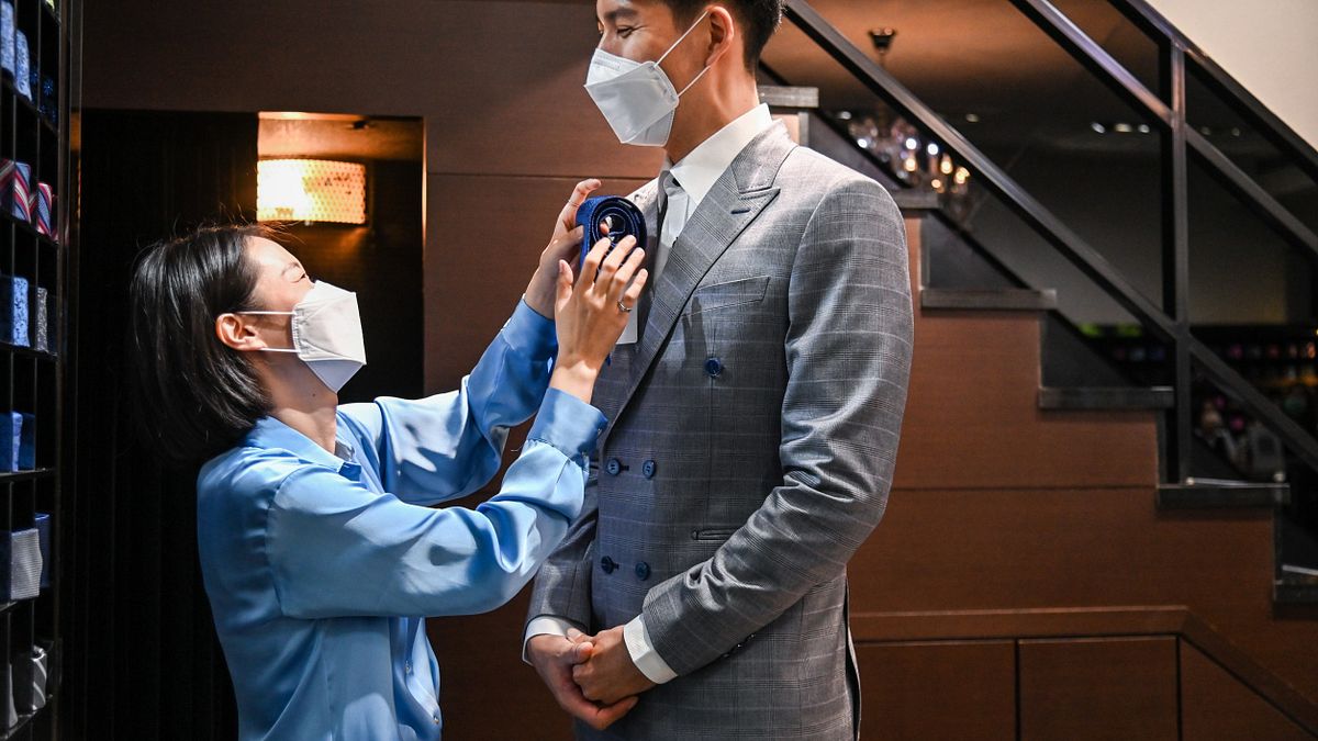 即日起至11/30上傳穿搭照 總獎金10萬元就有機會帶回家。(圖/台北市西服商業同業公會提供) 即日起至11/30上傳穿搭照 總獎金10萬元就有機會帶回家。(圖/台北市西服商業同業公會提供)